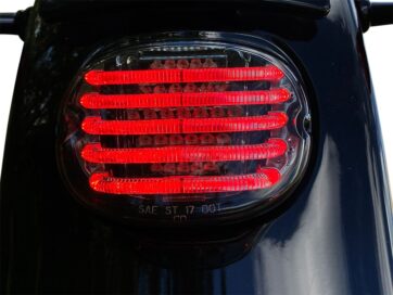 TAILLIGHT W/TS TPWDW SMK - Bild 2