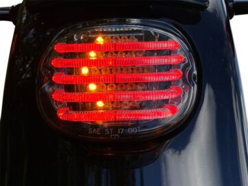 TAILLIGHT W/TS TPWDW SMK - Bild 3