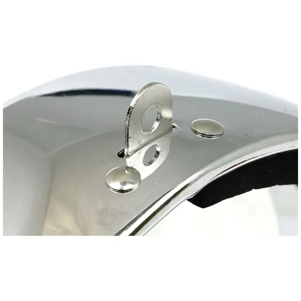 Recessed trim ring. 5-3/4" headlamp. Chrome - 97-03 FLSTS; 05-07 FLSTSC; 16-17 FXSE; 07-10 FXSTC; 00-07 FXSTD; 93-06 FXSTS; 95-97 FXSTSB; 1999 FXR; 16-17 FXDLS; 96-20 XL883C; XL1200C och XL1200V; 16-22 XL1200C/X - Bild 2